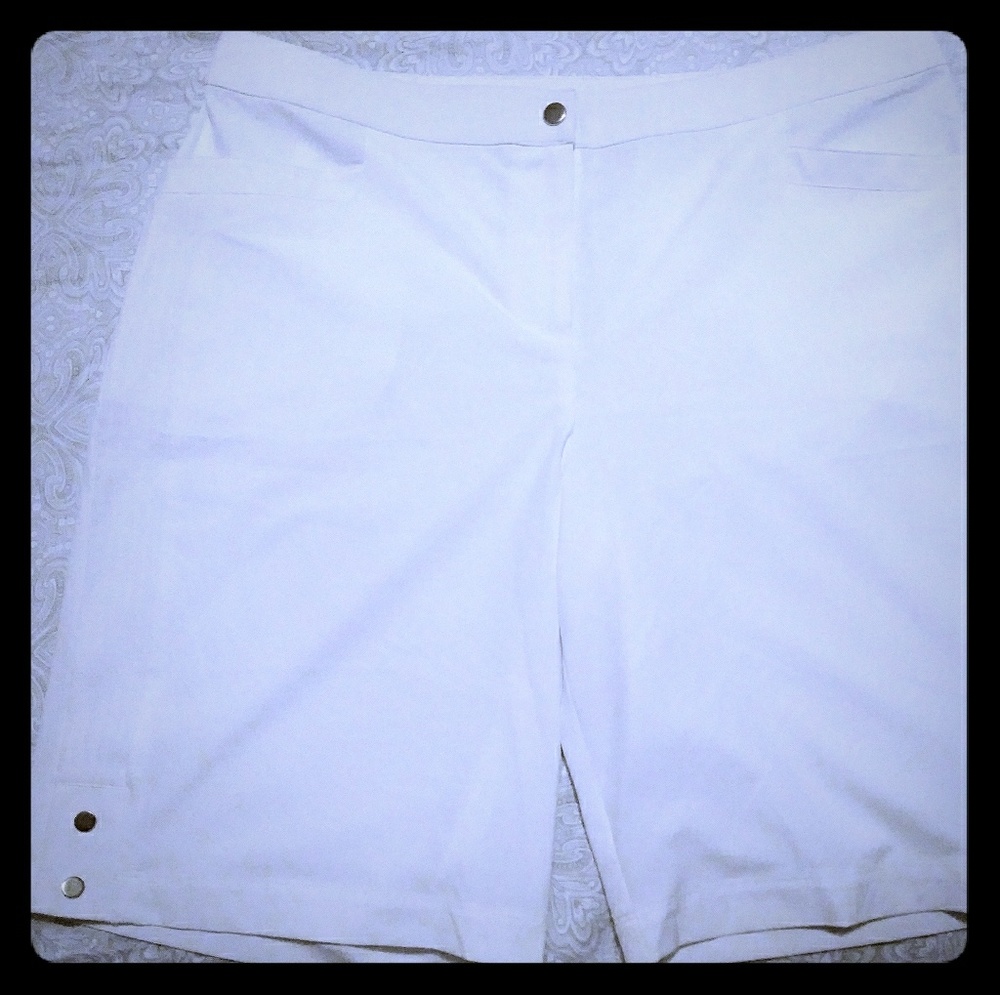 Chico's zenergy shorts